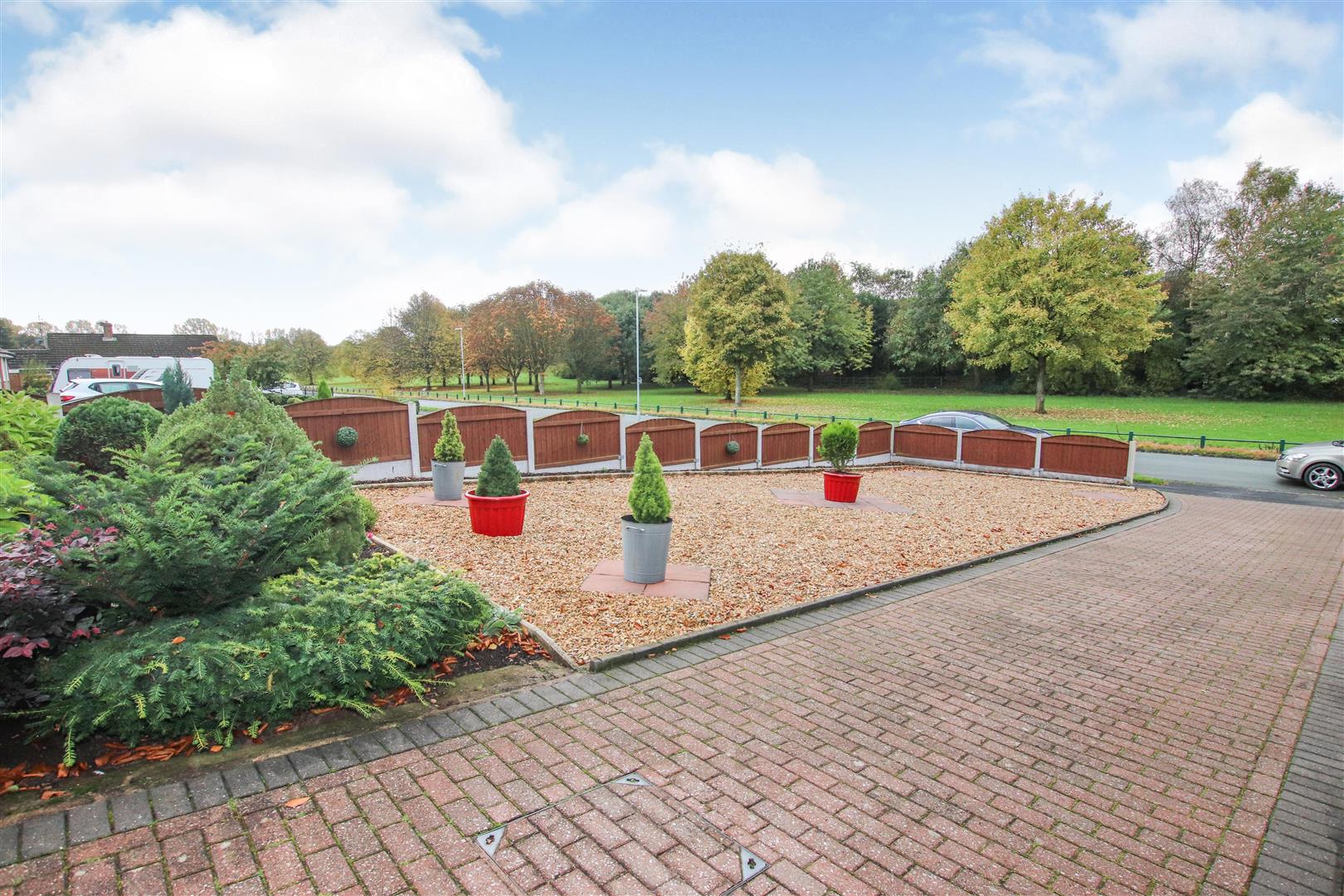 FORE GARDEN